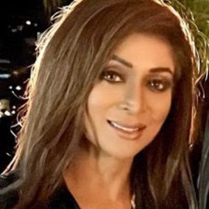 Meet your Posher, Anika